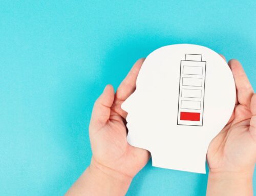 Mentale Erschöpfung – Wenn dein Kopf Urlaub will, aber du trotzdem weiter funktionierst
